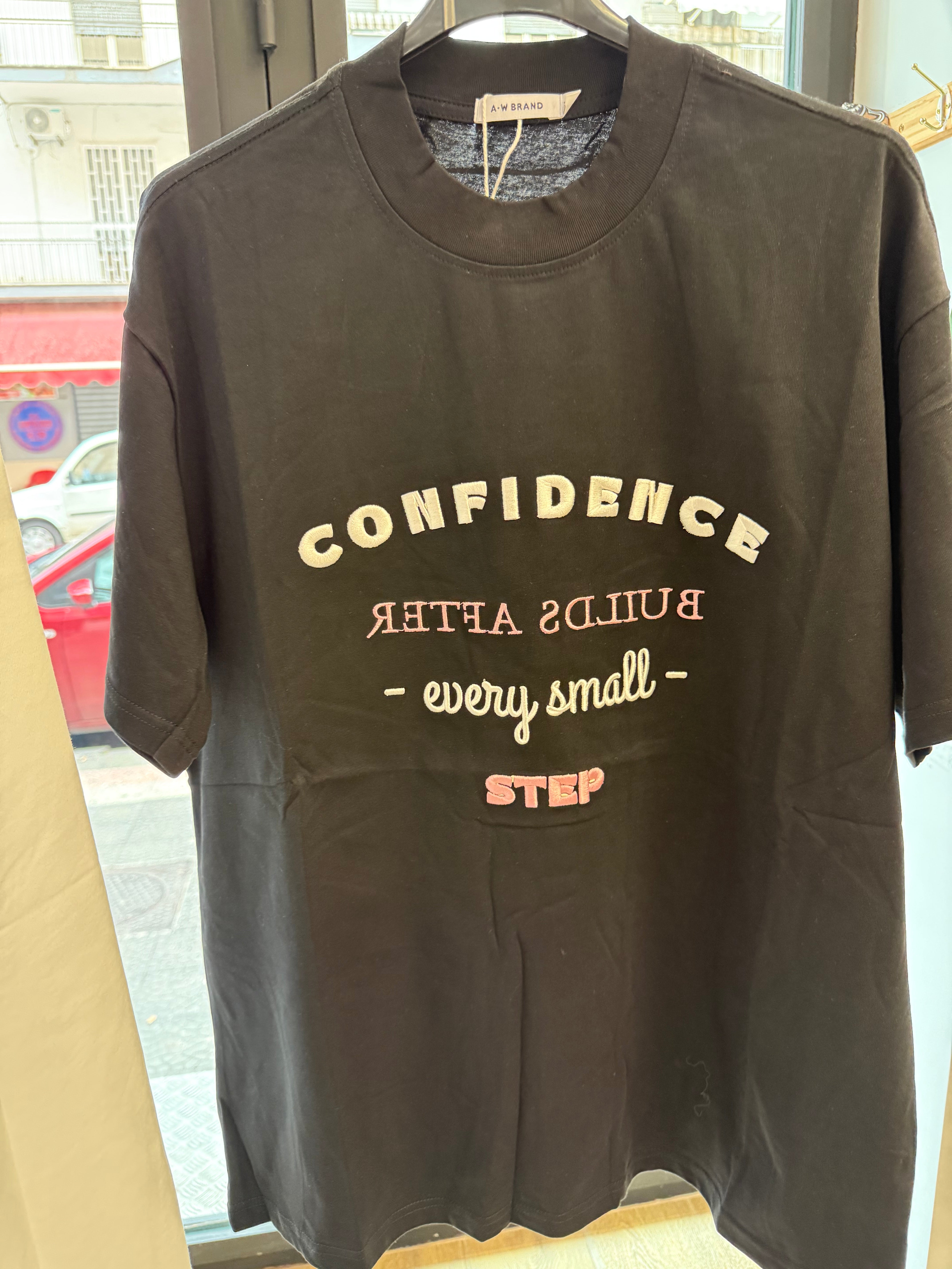 SHIRT CONFIDANCE